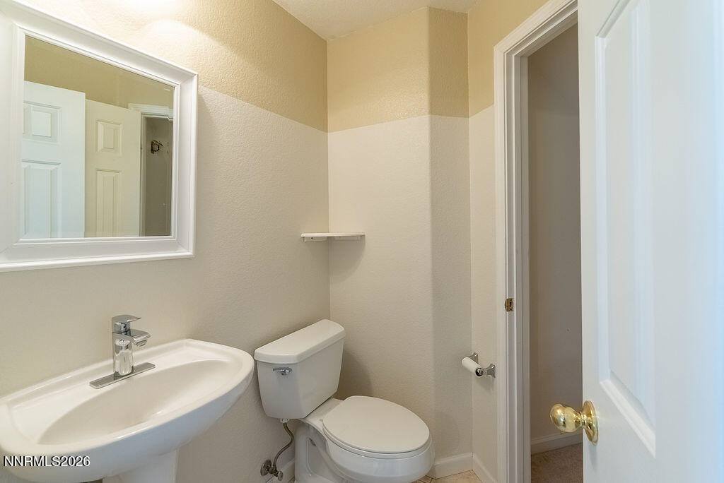 932 Lakeview Drive, Dayton, NV 89403