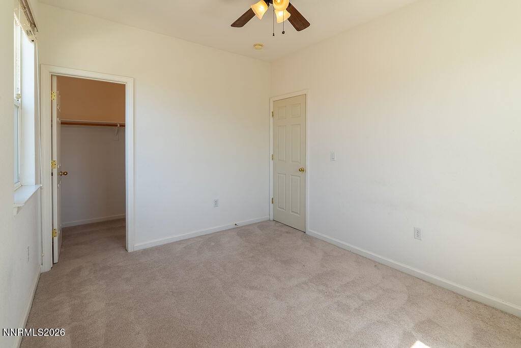 932 Lakeview Drive, Dayton, NV 89403