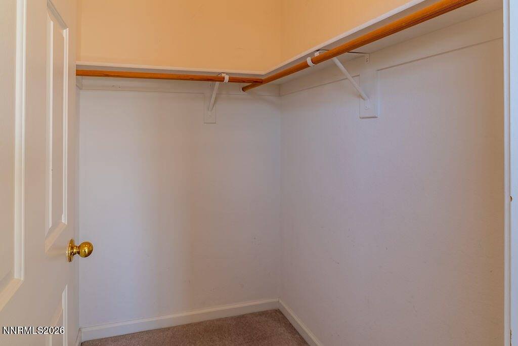932 Lakeview Drive, Dayton, NV 89403