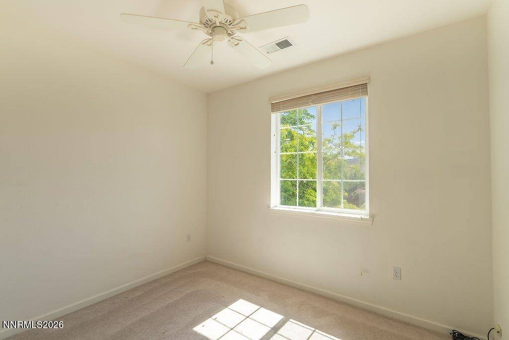 932 Lakeview Drive, Dayton, NV 89403