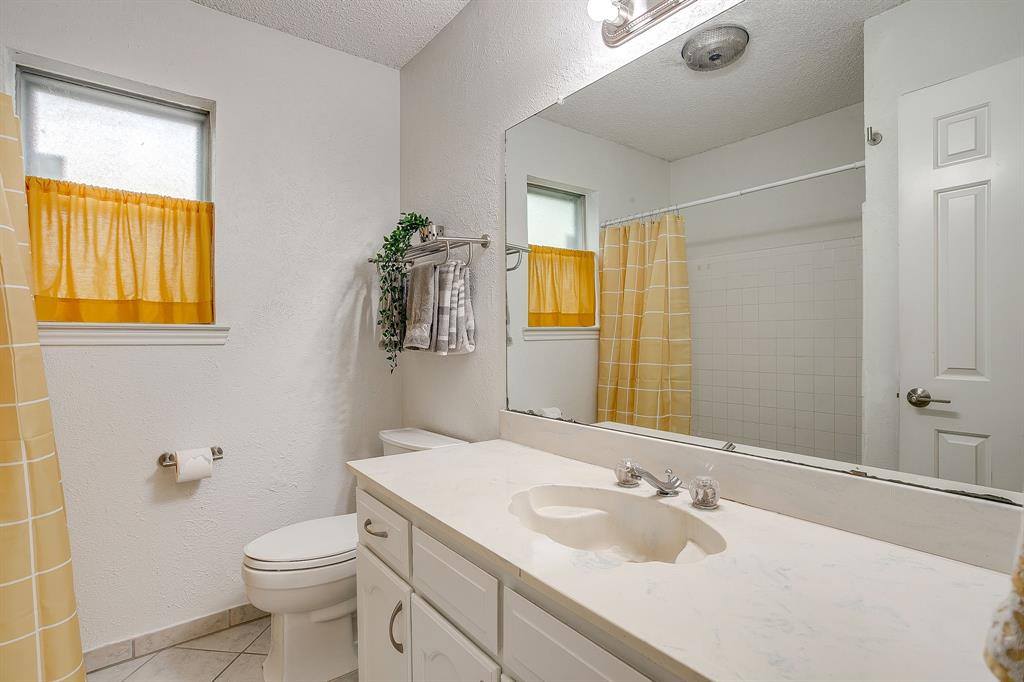 4232 Longleaf Lane, Fort Worth, TX 76137