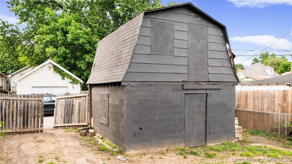 2215 Reno Avenue, New Albany, IN 47150