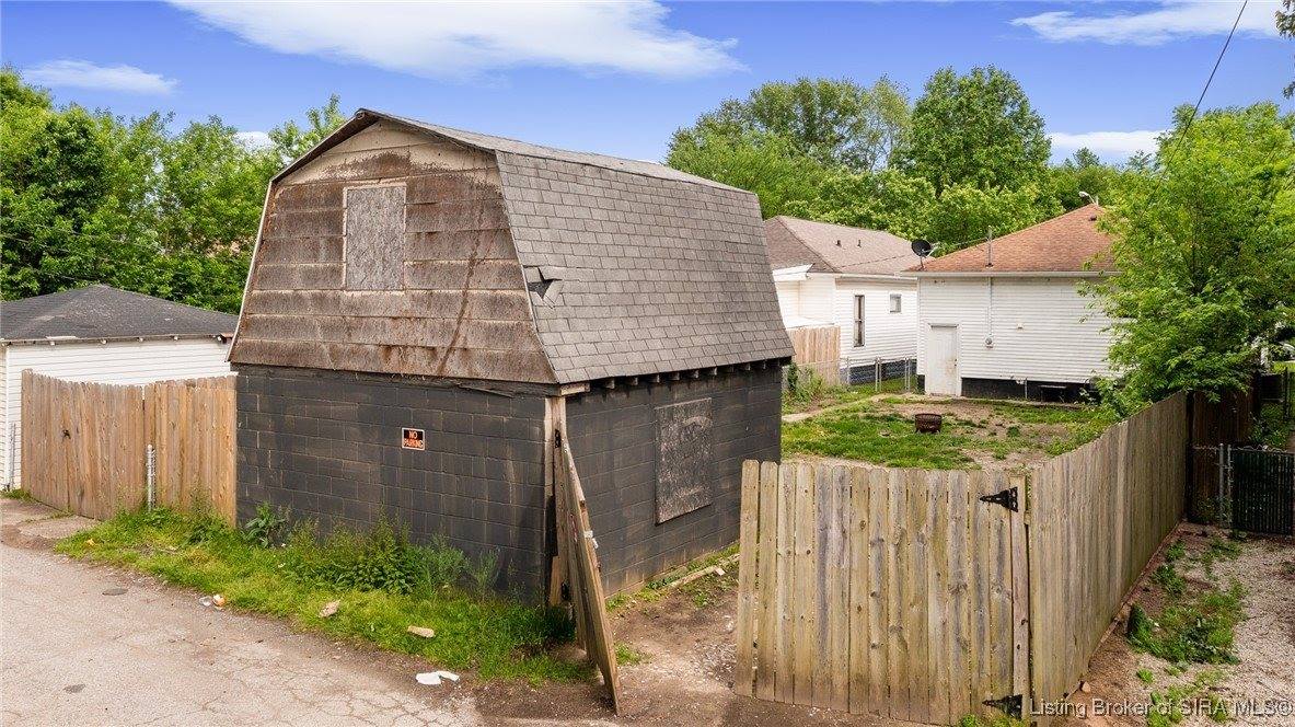 2215 Reno Avenue, New Albany, IN 47150