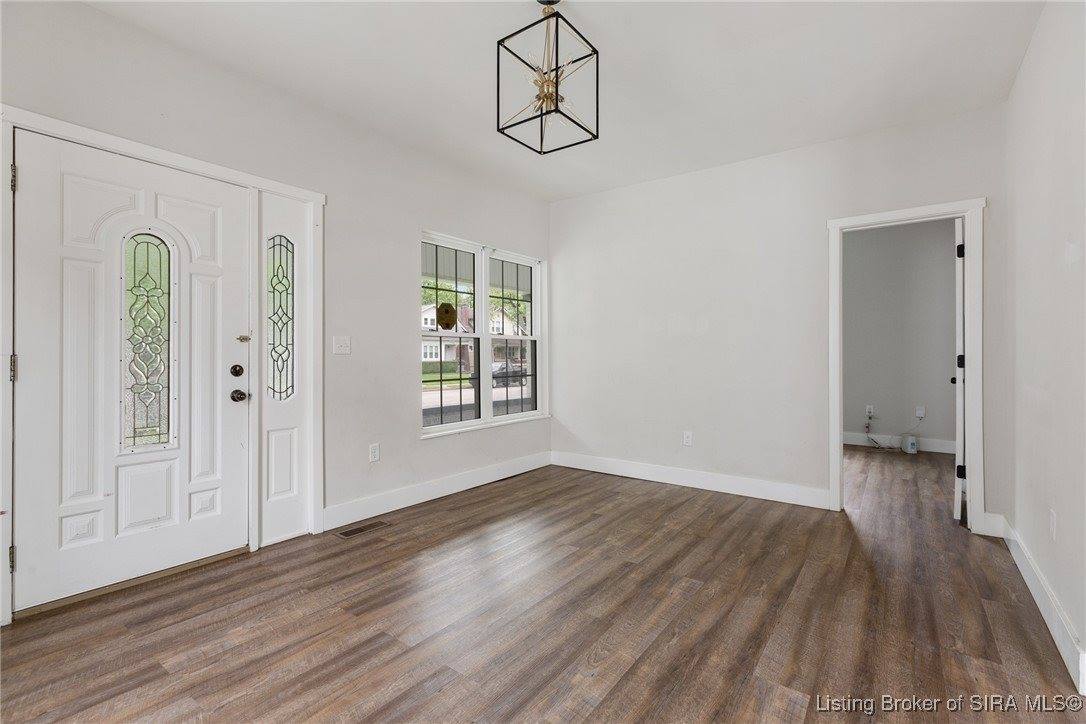 2215 Reno Avenue, New Albany, IN 47150