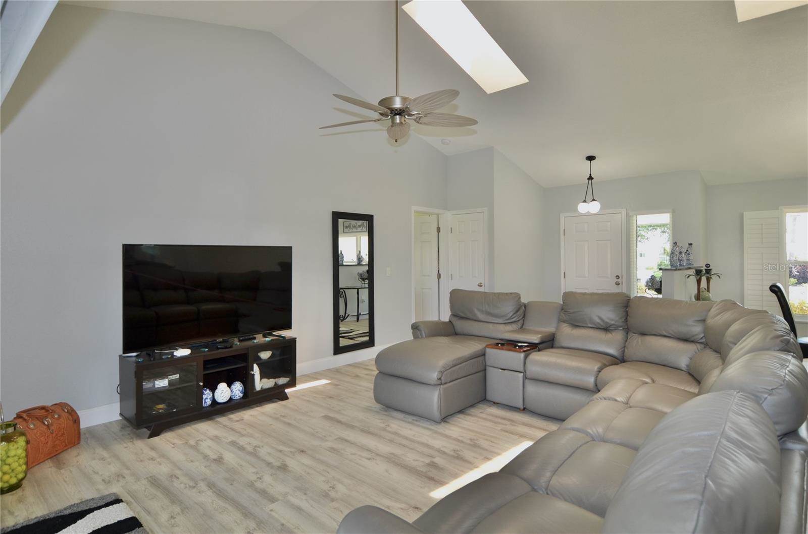 611 Paget Drive, Venice, FL 34293