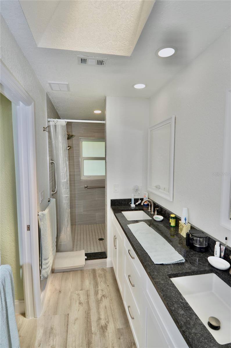 611 Paget Drive, Venice, FL 34293