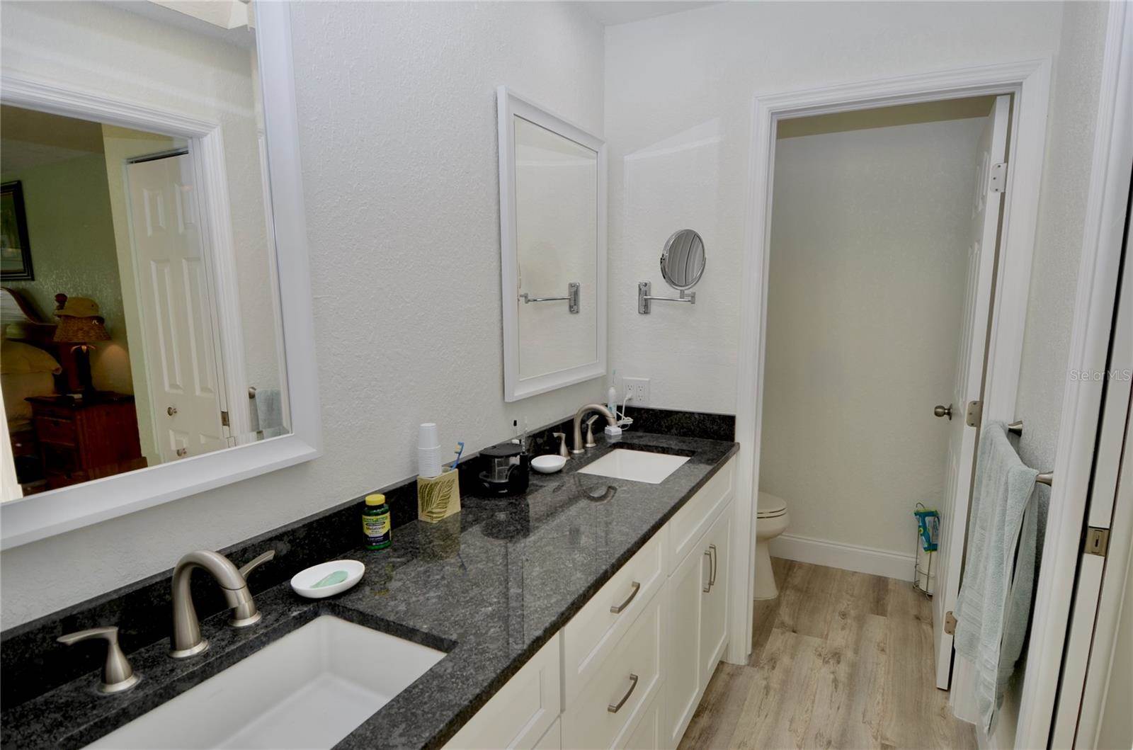 611 Paget Drive, Venice, FL 34293