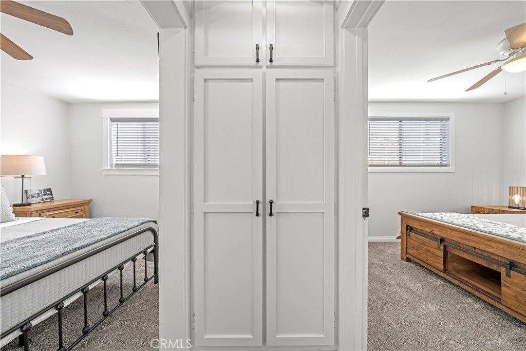 25242 De Wolfe Rd, Newhall, CA 91321