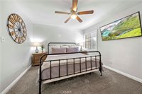 25242 De Wolfe Rd, Newhall, CA 91321