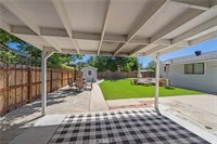 25242 De Wolfe Rd, Newhall, CA 91321