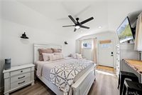 25242 De Wolfe Rd, Newhall, CA 91321