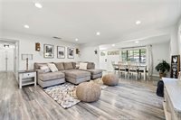 25242 De Wolfe Rd, Newhall, CA 91321