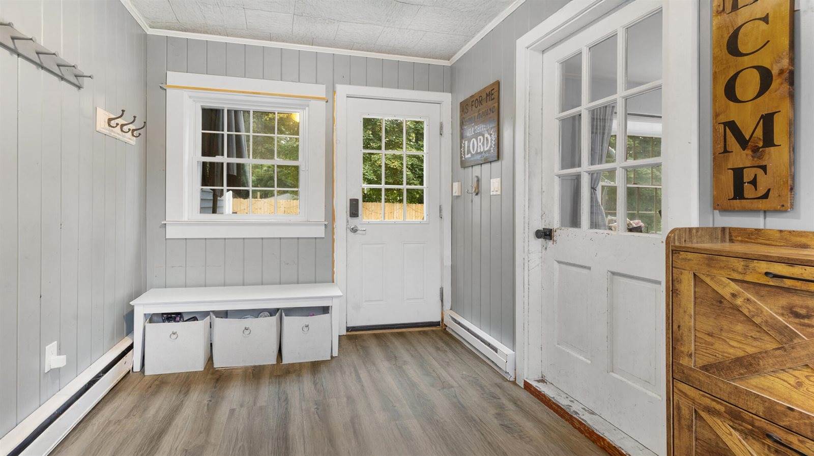 35 North Street, Newport, ME 04953