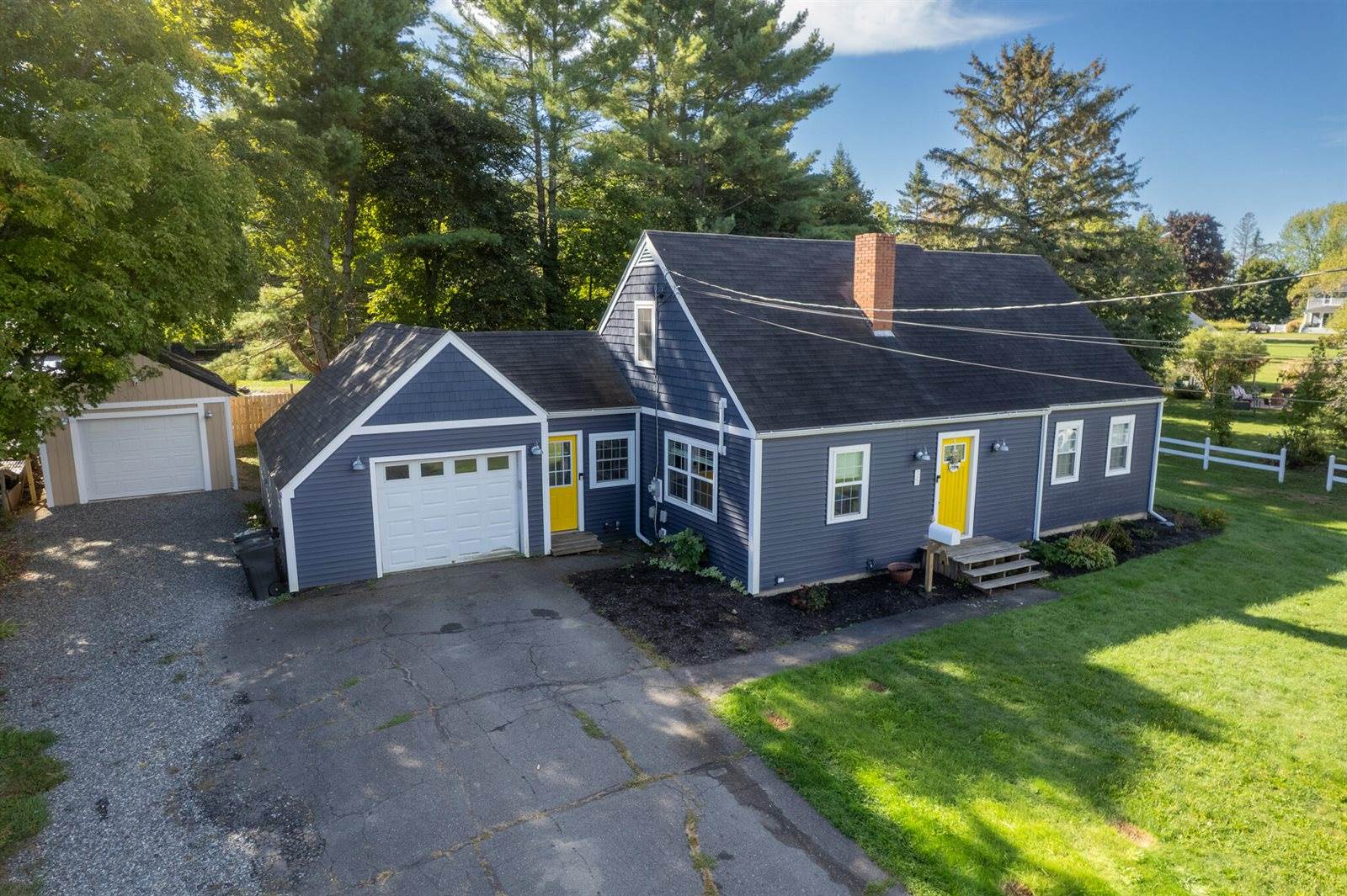 35 North Street, Newport, ME 04953