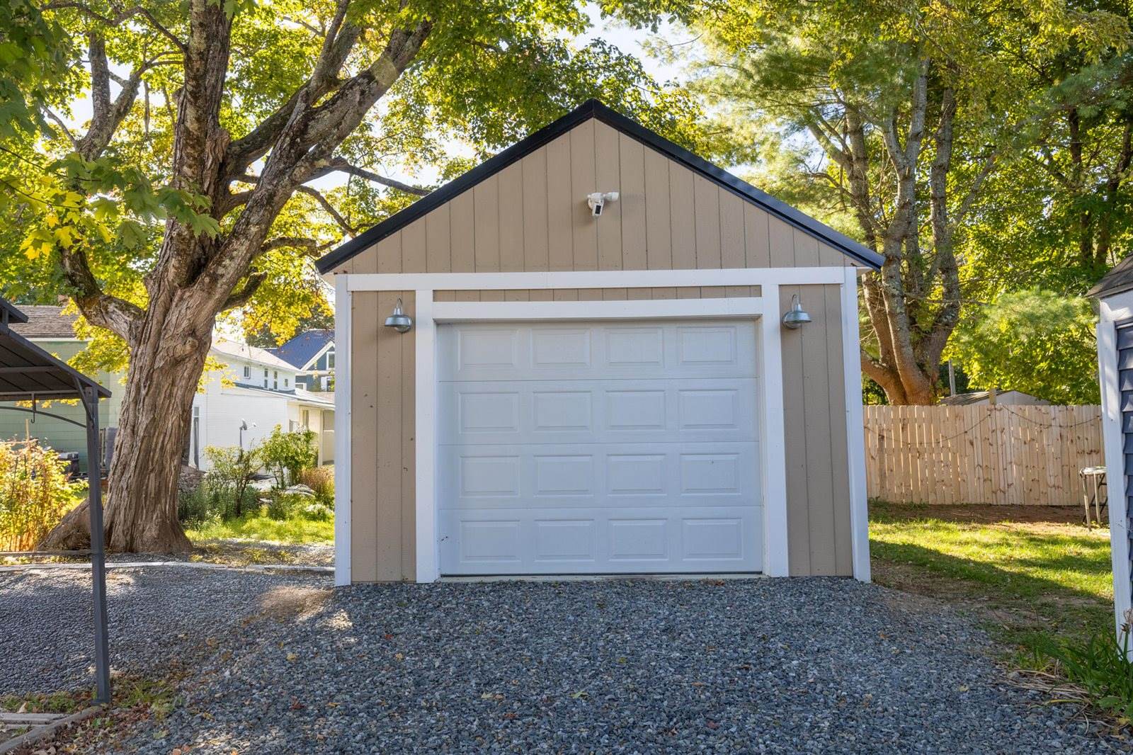 35 North Street, Newport, ME 04953