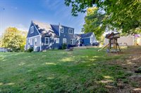 35 North Street, Newport, ME 04953