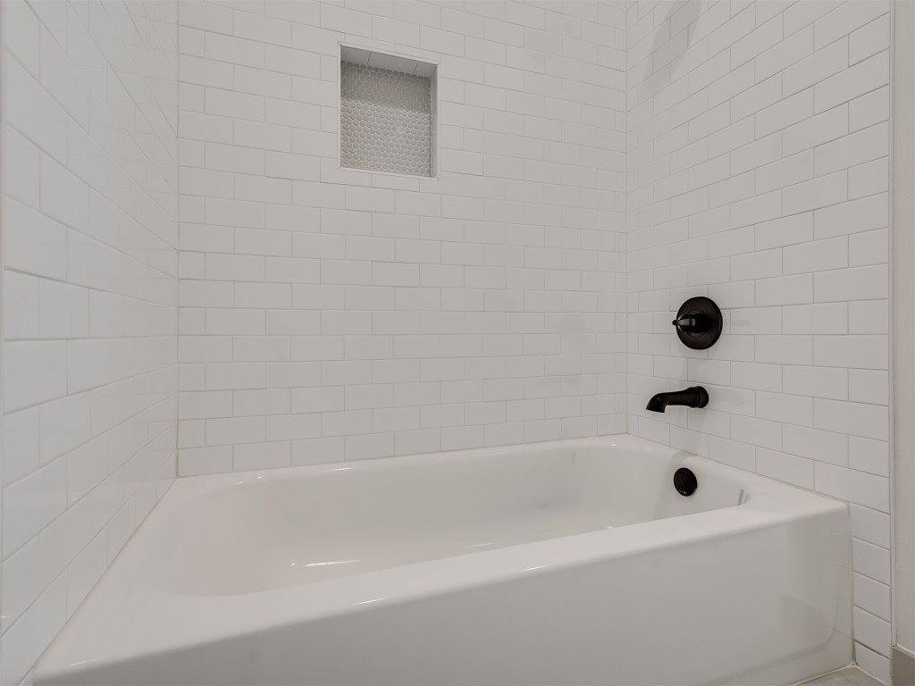 17281 Stone House Road, Luther, OK 73054