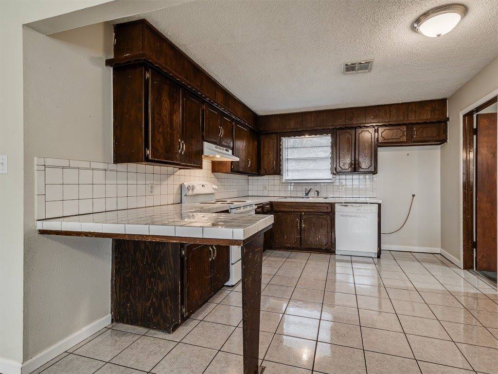 806 East Midland Street, Shawnee, OK 74804