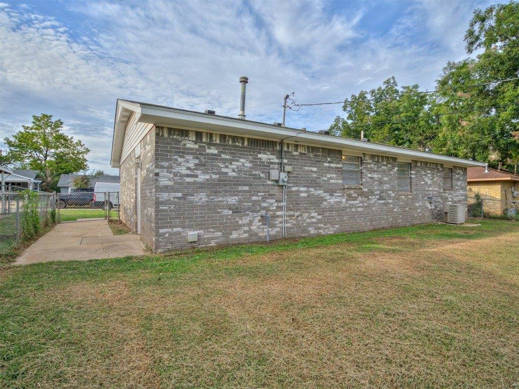 806 East Midland Street, Shawnee, OK 74804