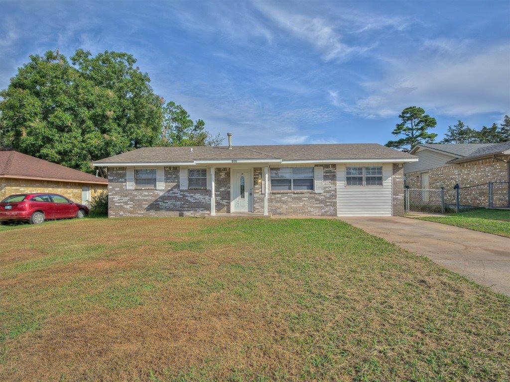 806 East Midland Street, Shawnee, OK 74804