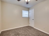 806 East Midland Street, Shawnee, OK 74804