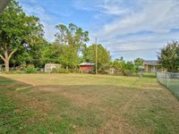 806 East Midland Street, Shawnee, OK 74804