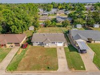 806 East Midland Street, Shawnee, OK 74804