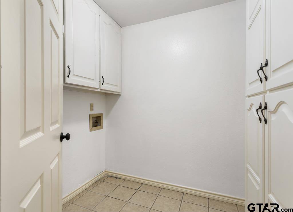 601 Charmwood, Chandler, TX 75758