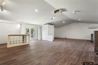 601 Charmwood, Chandler, TX 75758