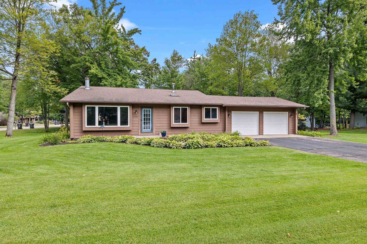 1710 Kevins Drive, Plover, WI 54467