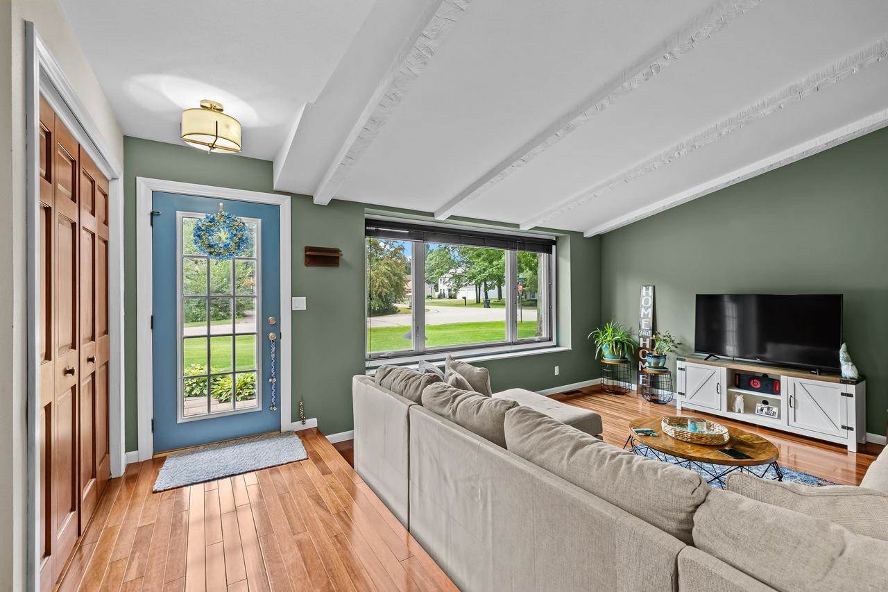 1710 Kevins Drive, Plover, WI 54467