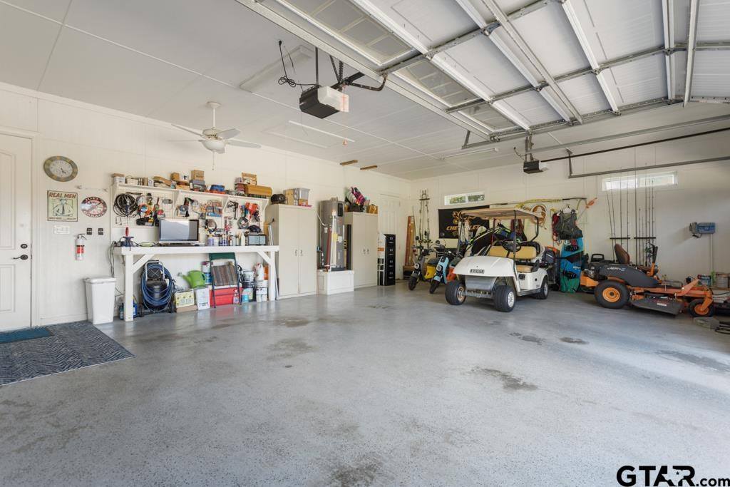 143 County Road 3527, Bullard, TX 75757