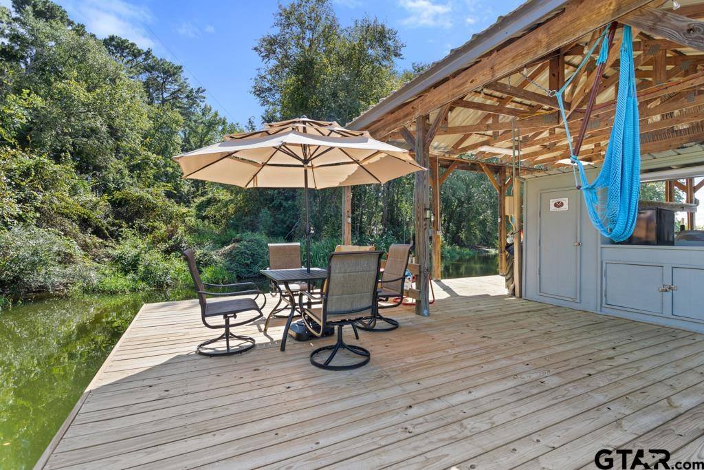 143 County Road 3527, Bullard, TX 75757