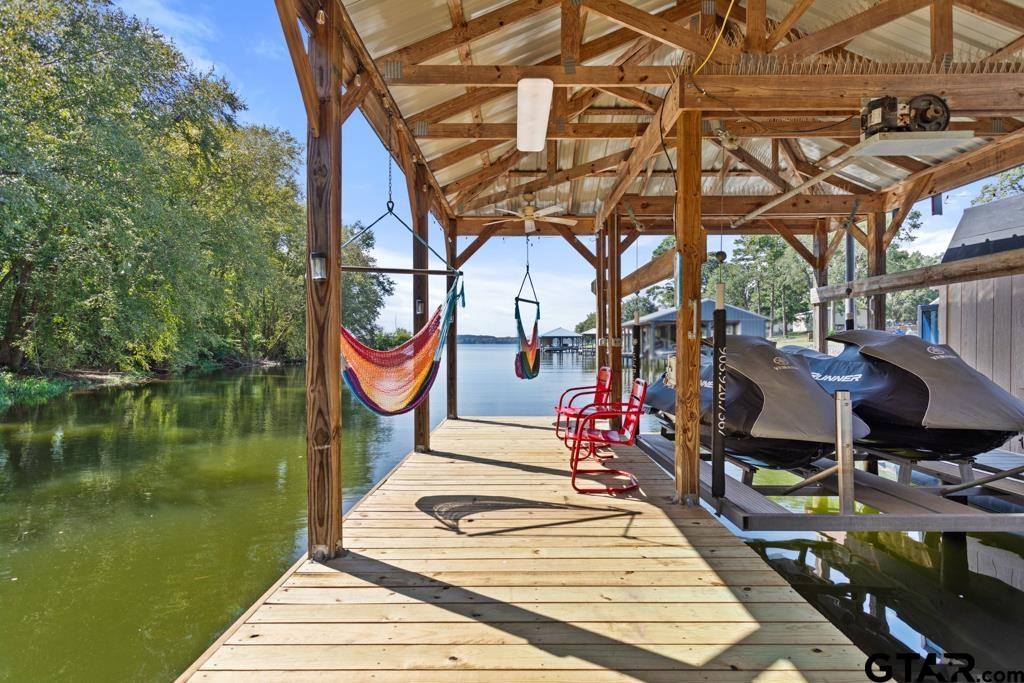 143 County Road 3527, Bullard, TX 75757