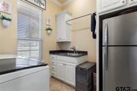 143 County Road 3527, Bullard, TX 75757