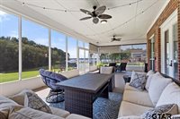 143 County Road 3527, Bullard, TX 75757