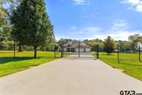 143 County Road 3527, Bullard, TX 75757