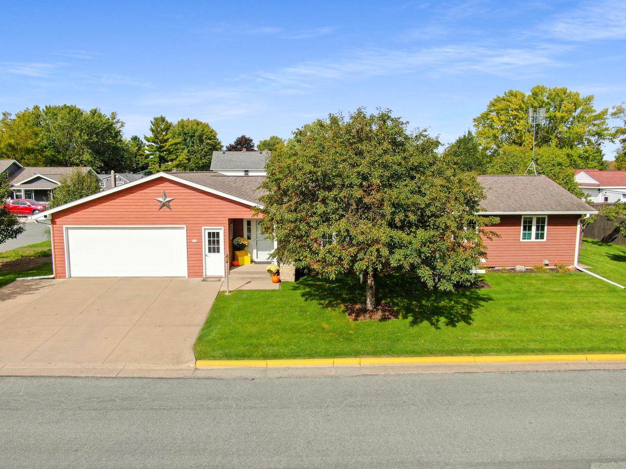 908 E Wilson AVENUE, Arcadia, WI 54612