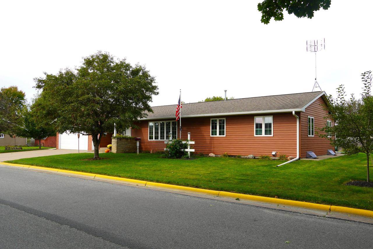 908 E Wilson AVENUE, Arcadia, WI 54612