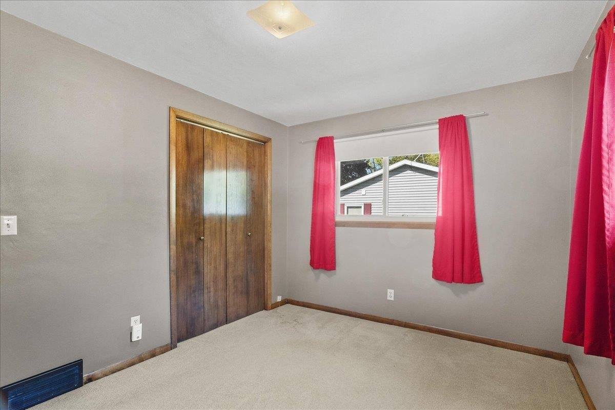 500 N Auburn Avenue, Marshfield, WI 54449