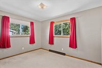 500 N Auburn Avenue, Marshfield, WI 54449