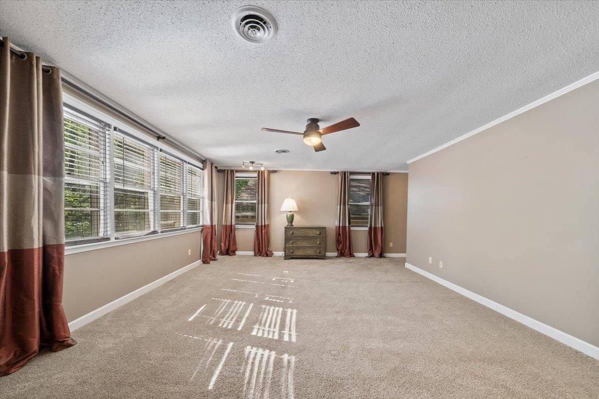 1220 East Irvin Dr, Memphis, TN 38119