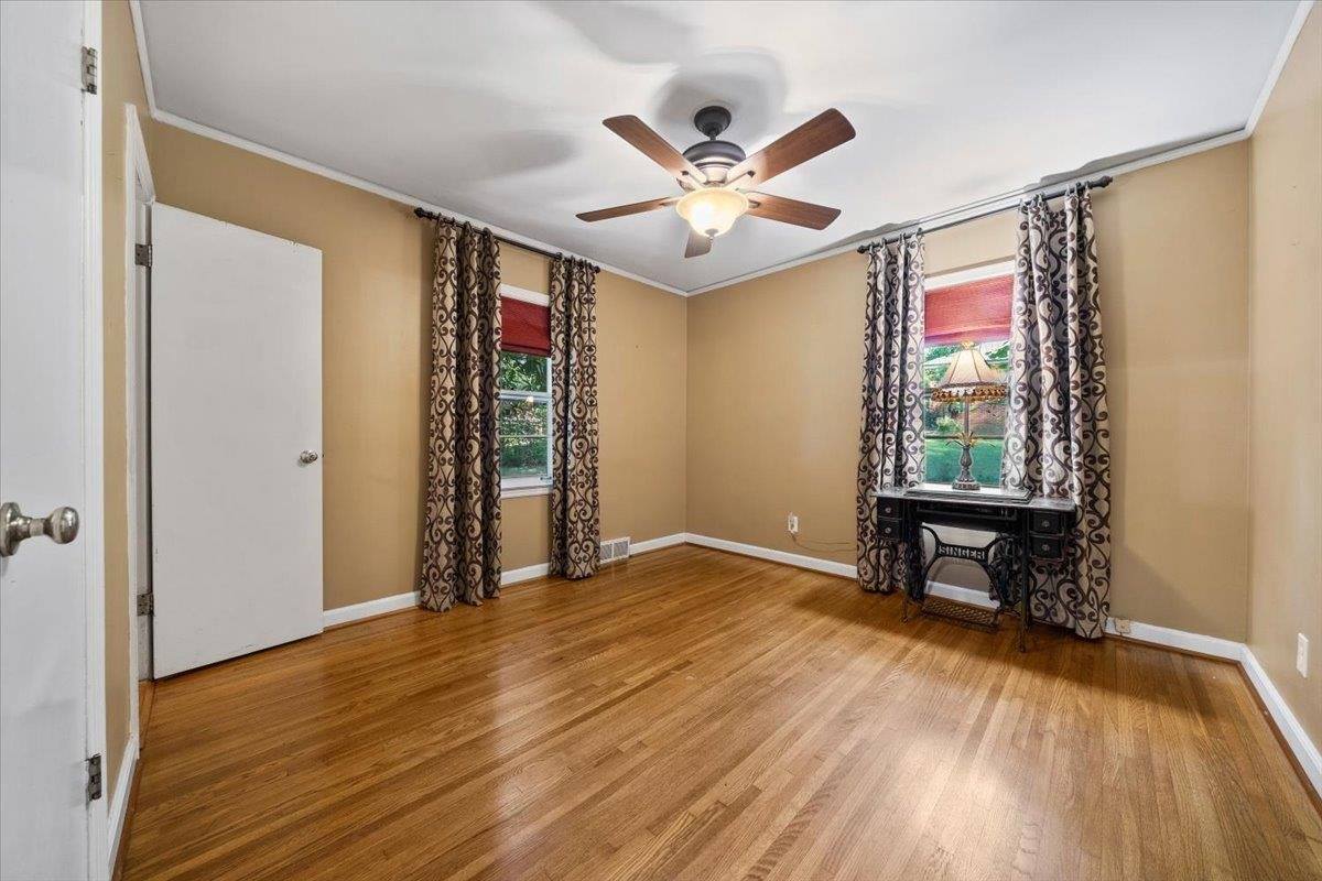 1220 East Irvin Dr, Memphis, TN 38119