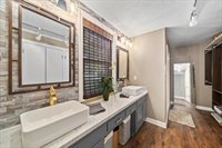 1220 East Irvin Dr, Memphis, TN 38119