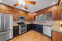 1220 East Irvin Dr, Memphis, TN 38119