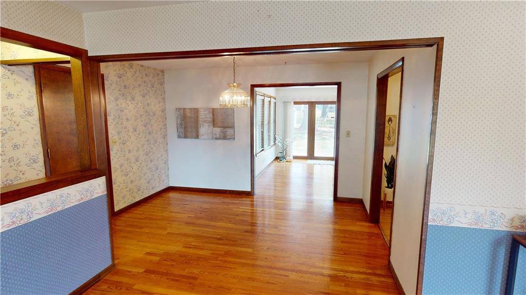 9801 Grandview Street, Overland Park, KS 66212