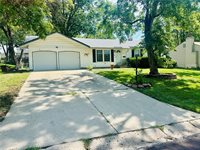 9801 Grandview Street, Overland Park, KS 66212