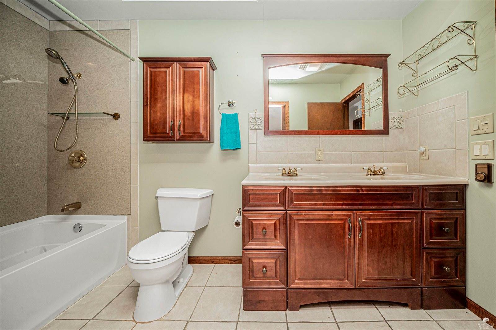 3100 Rolling Hills Drive, Milford, KS 66514