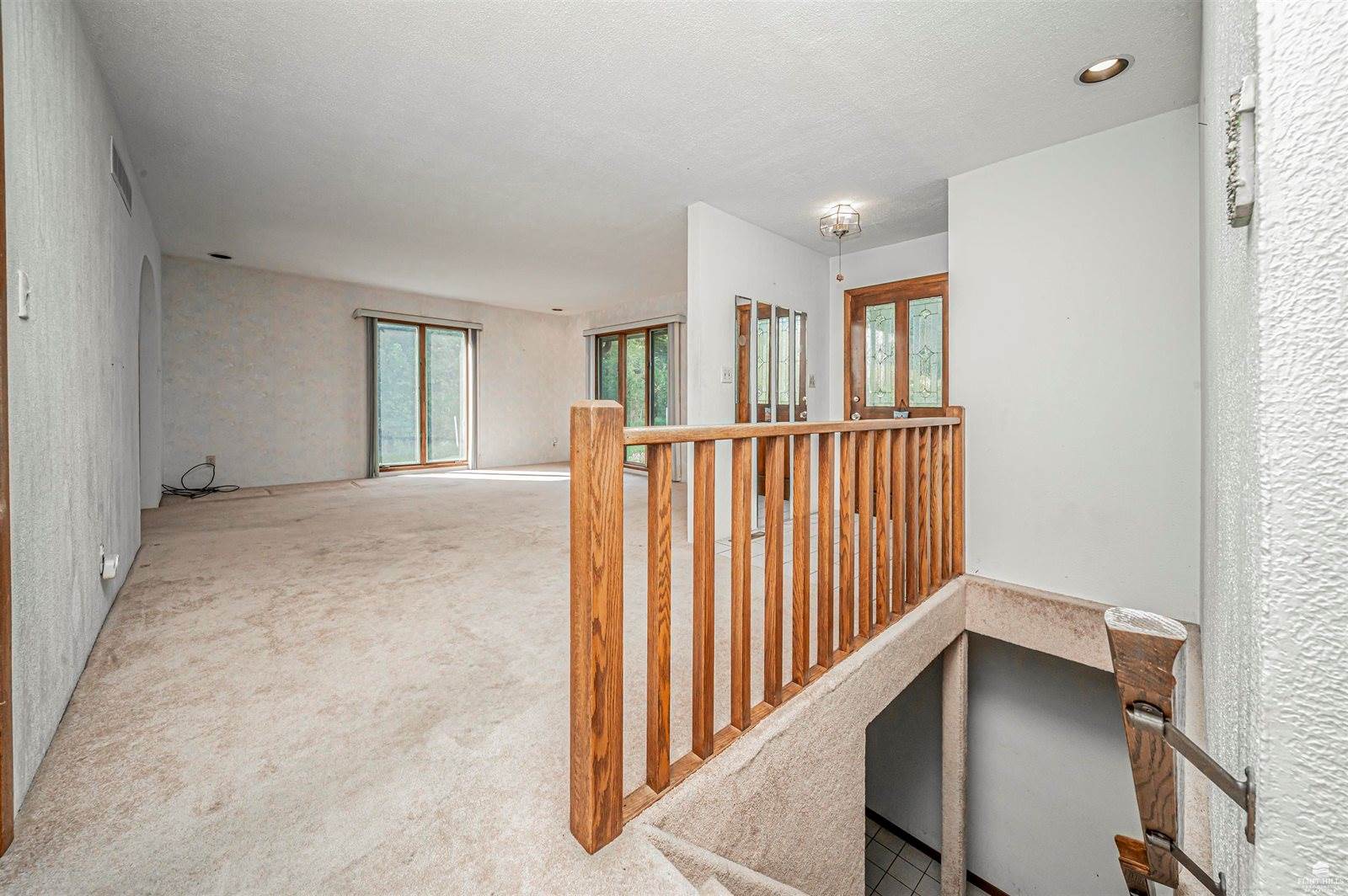 3100 Rolling Hills Drive, Milford, KS 66514