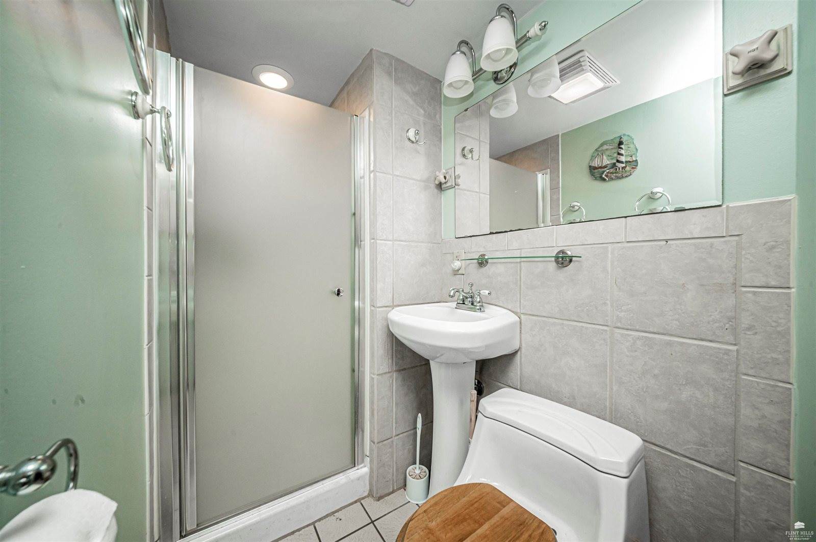 3100 Rolling Hills Drive, Milford, KS 66514